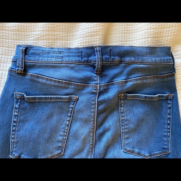 Bullhead Denim High-Waisted Jeggings 💙 - Picture 3 of 4